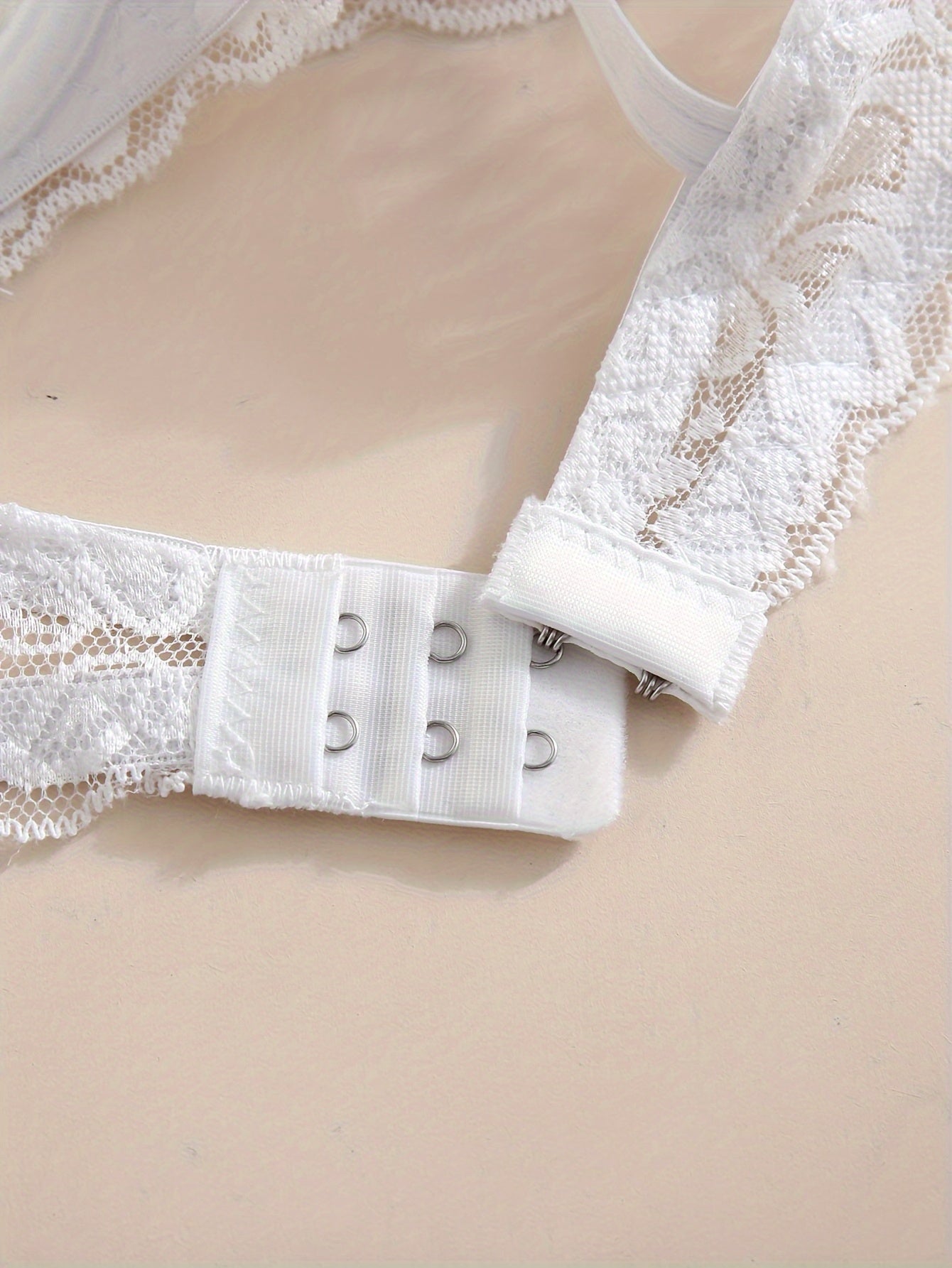 Lace Underwire Bra Medium Support Non-Removable Padding Solid Color Bow Detail Women’s Lingerie