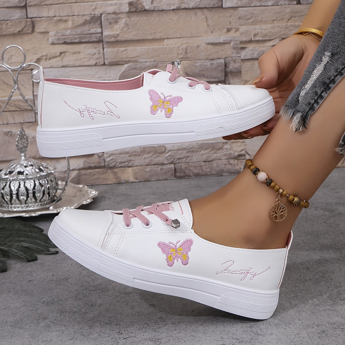 Women's Butterfly Embroidered Casual Sneakers White Lightweight Low Tops