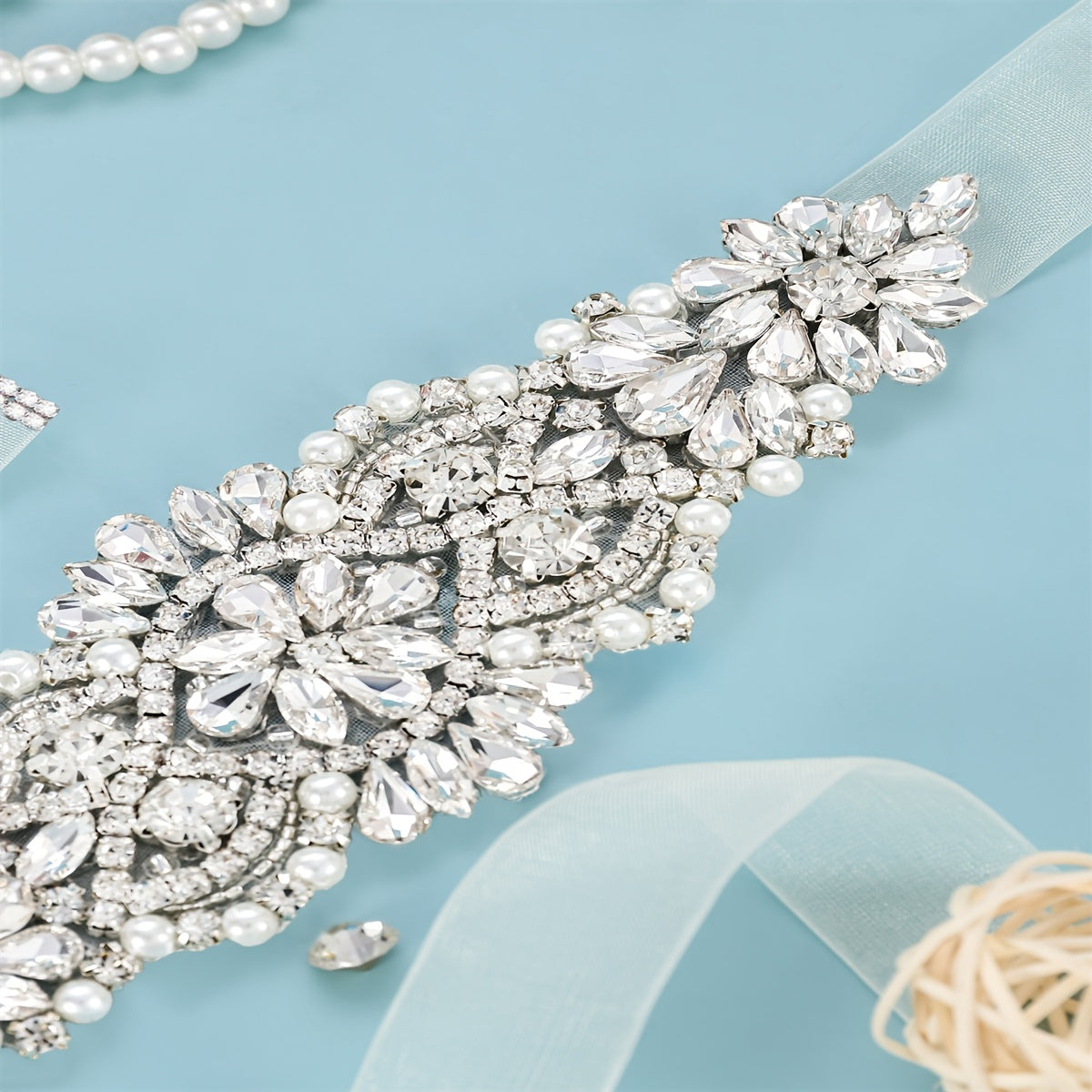 Handcrafted Rhinestone Bridal Belt Waist Chain Sash with Faux Pearl Beads Wedding Dress Accessory