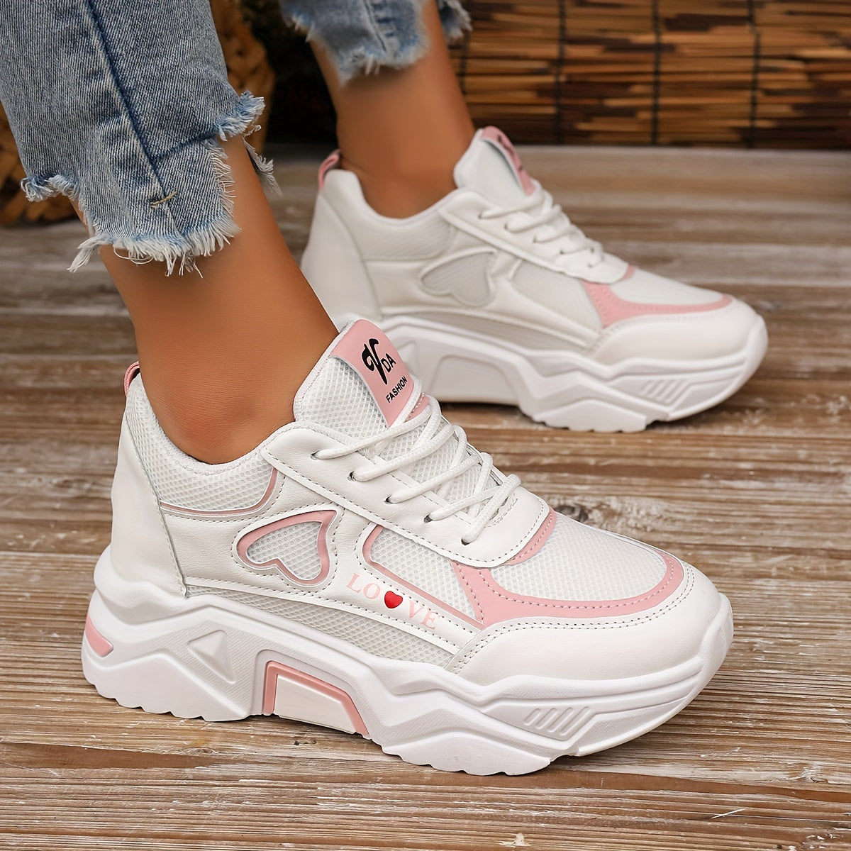 Women's Mesh Chunky Sneakers Breathable Lace Up Low Top Trainers