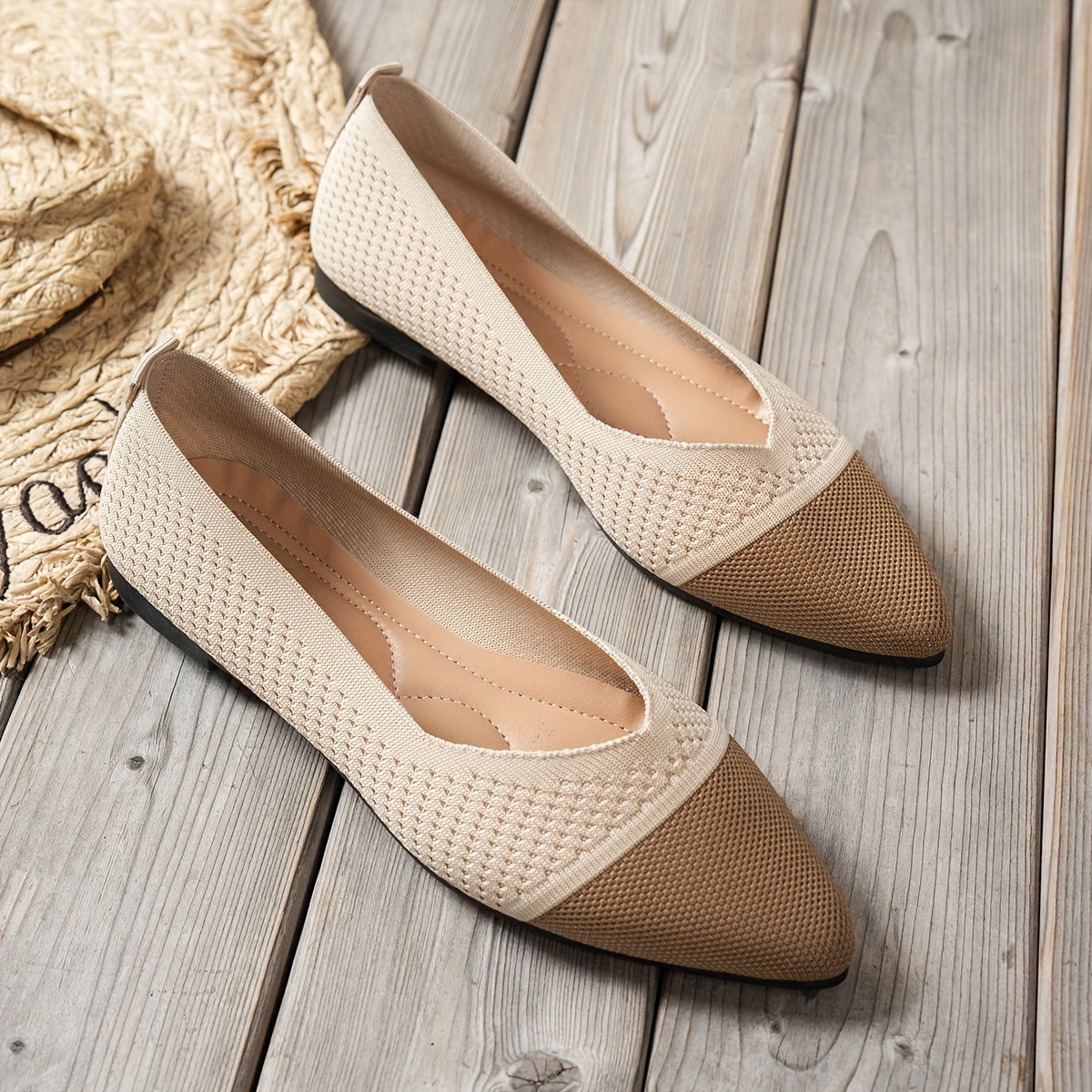 Women's Two-Tone Pointed Toe Flats Slim Fit Slip-On Comfortable Shoes