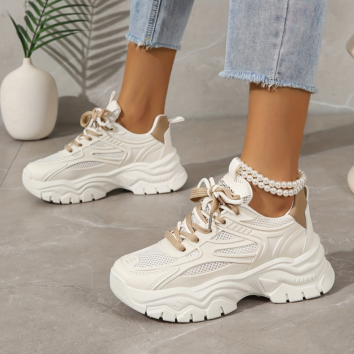 Ayollar uchun Chunky Platform sneakers oq bej kundalik poyabzal qalin tag bilan
