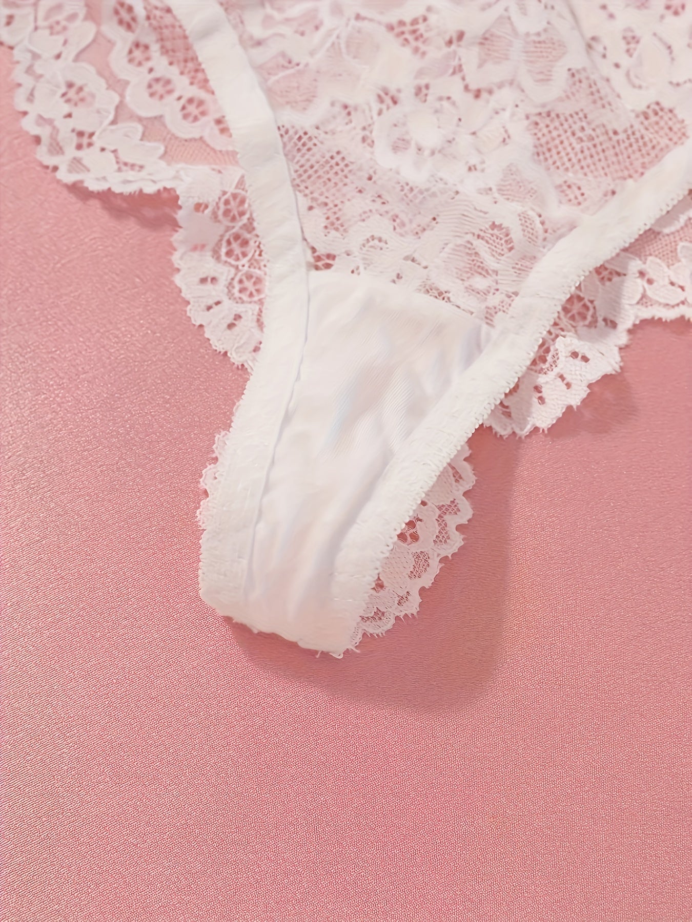 Women’s French Style Lace Lingerie Set Floral Pattern No Chest Pad Drop Waist Briefs