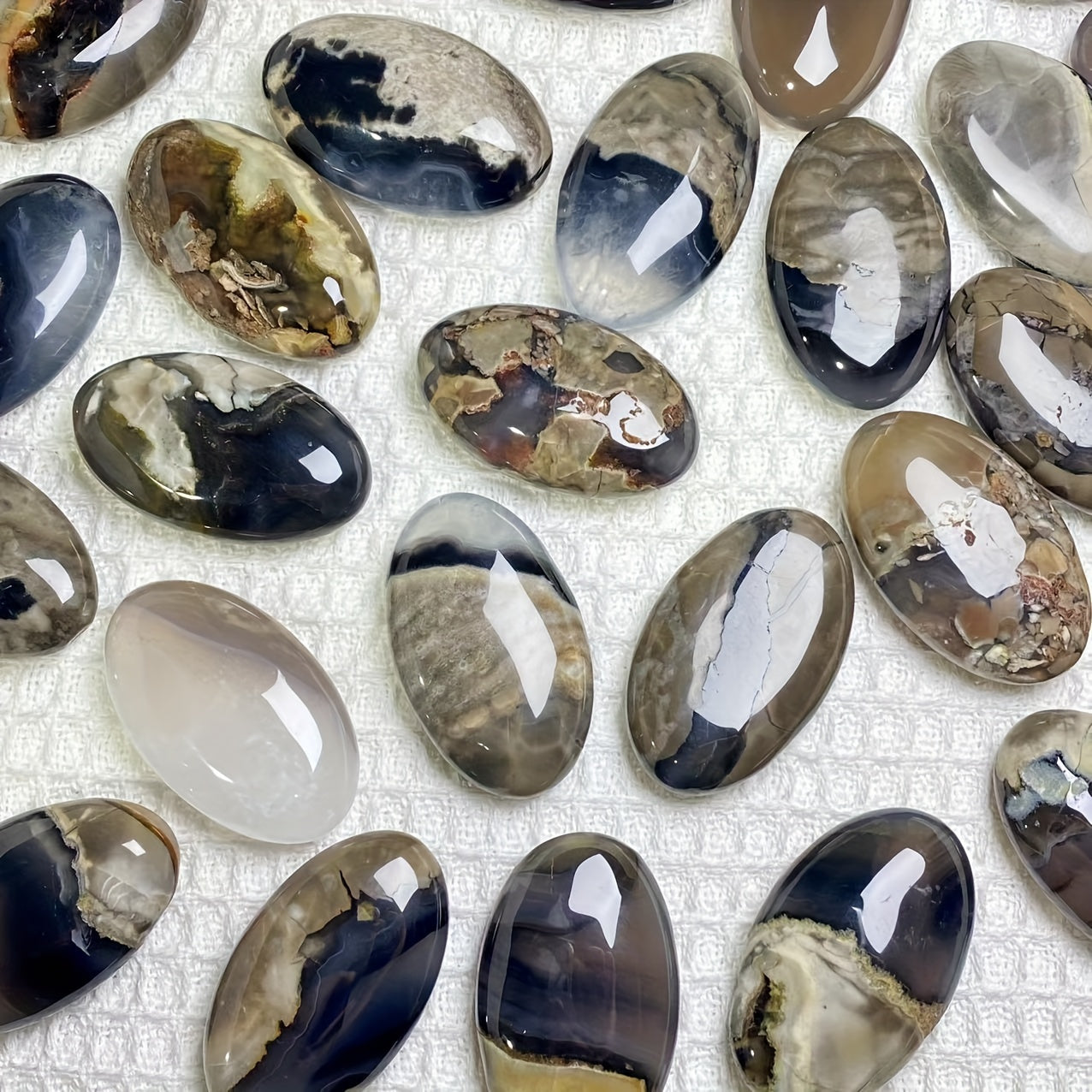 Palma de ágata volcánica fluorescente para decoración del hogar, piedra reactiva a UV