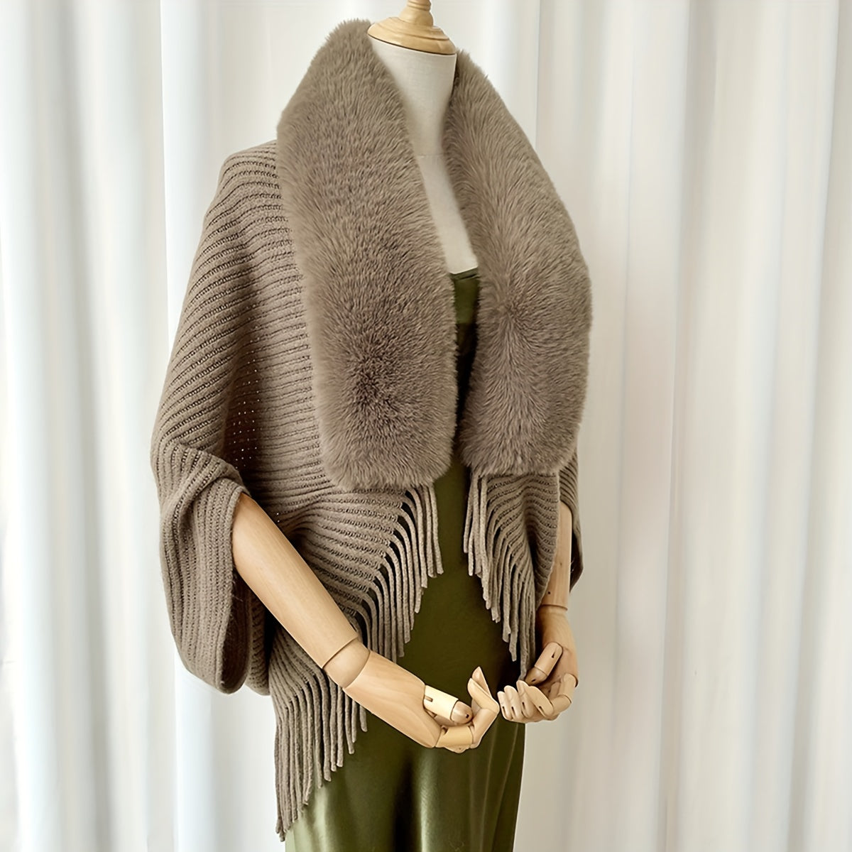 Winter Shawl with Faux Fur Collar Solid Color Loose Fit Knit Wrap Coat