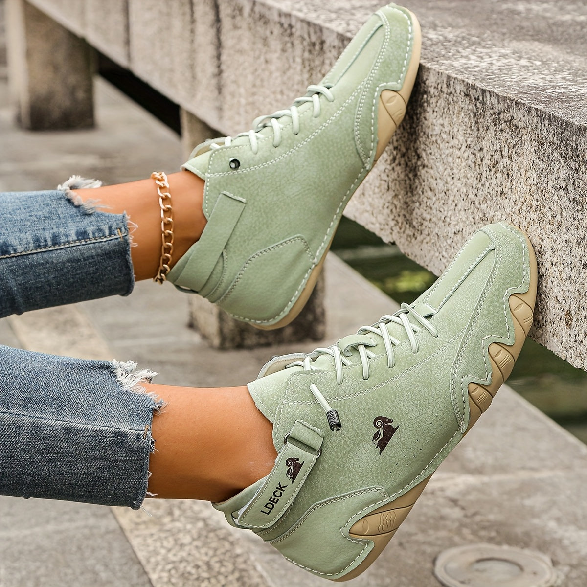 Ladies' Casual Light Color Sneakers with Anti-Slip Rubber Sole