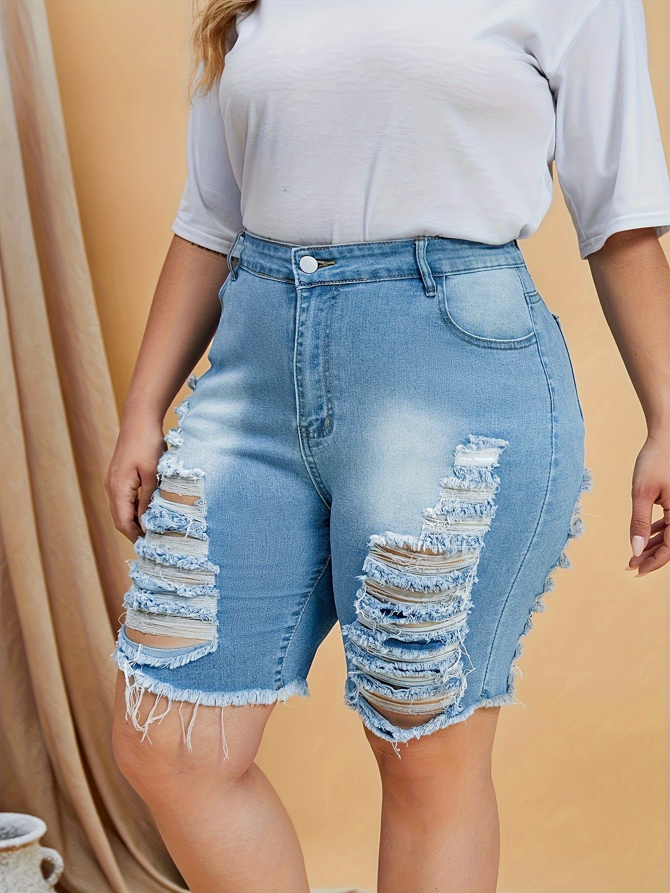 Plus Size Women's Ripped Raw Hem Denim Shorts High Waist Casual