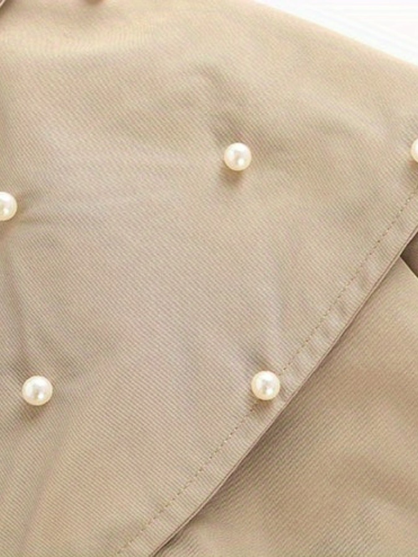 Девочкиное плащ с бусинами и большим воротником-куклой для весны и осени