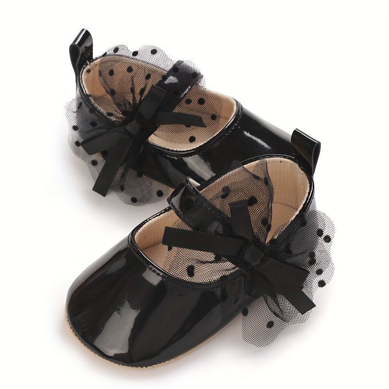Girls Mary Jane Flats with Bow Accent Non-Slip Soft Sole for Weddings and Parties in Black White Red Pink