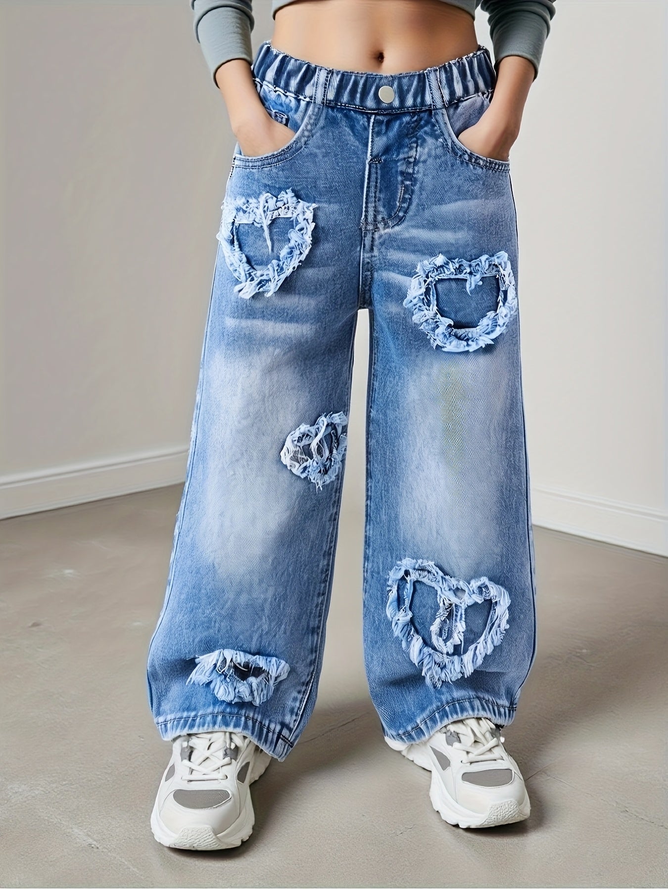 Джинсы для девочек из денима с сердечным патчем, вышитые, прямой крой, для всех сезонов, повседневные