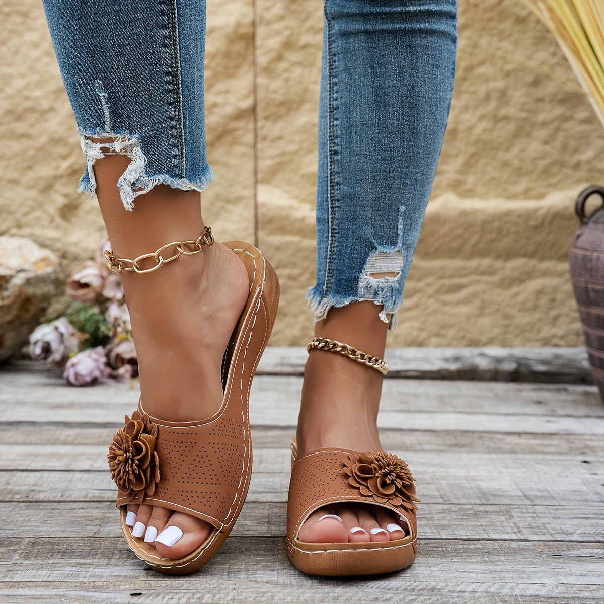 Women's Floral Open Toe Slides with Thick Platform Sole and Flat Heel