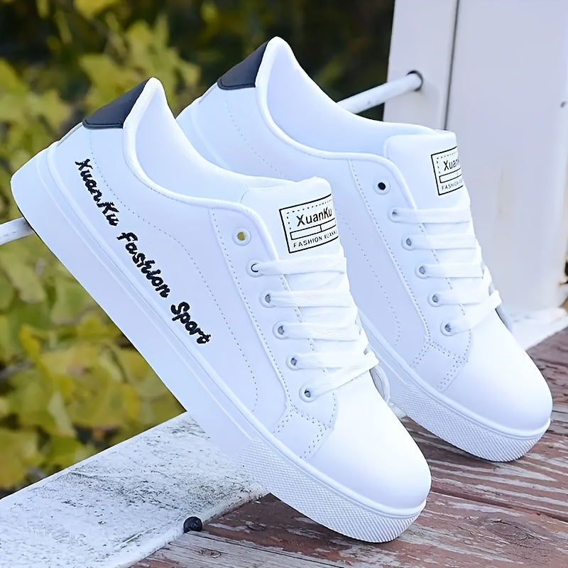 Men's Low Top Letter Print Skateboarding Sneakers for Casual Sports and Daily Wear