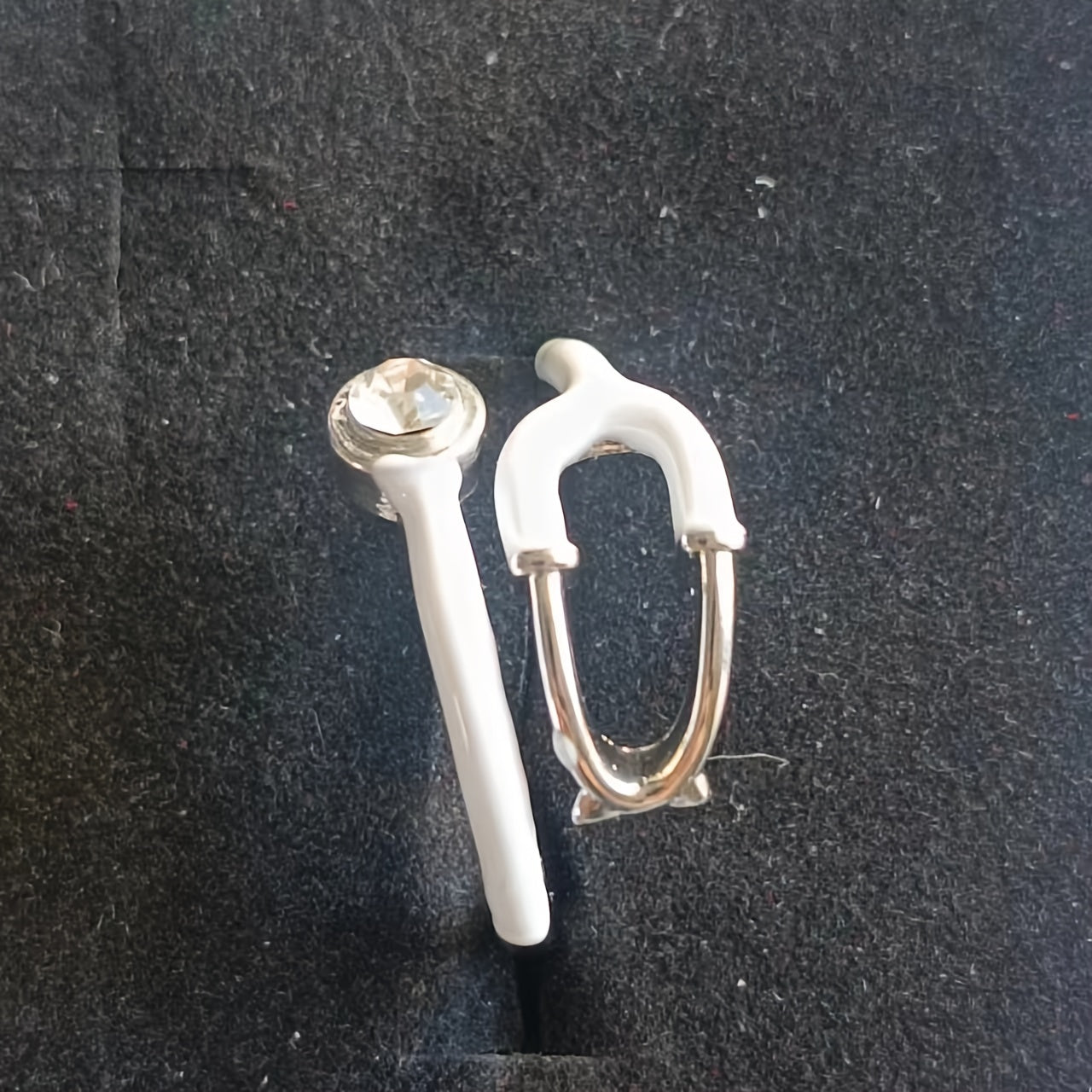 Men's Medical Jewelry Stethoscope Ring White and Gold Alloy Stylish Gift