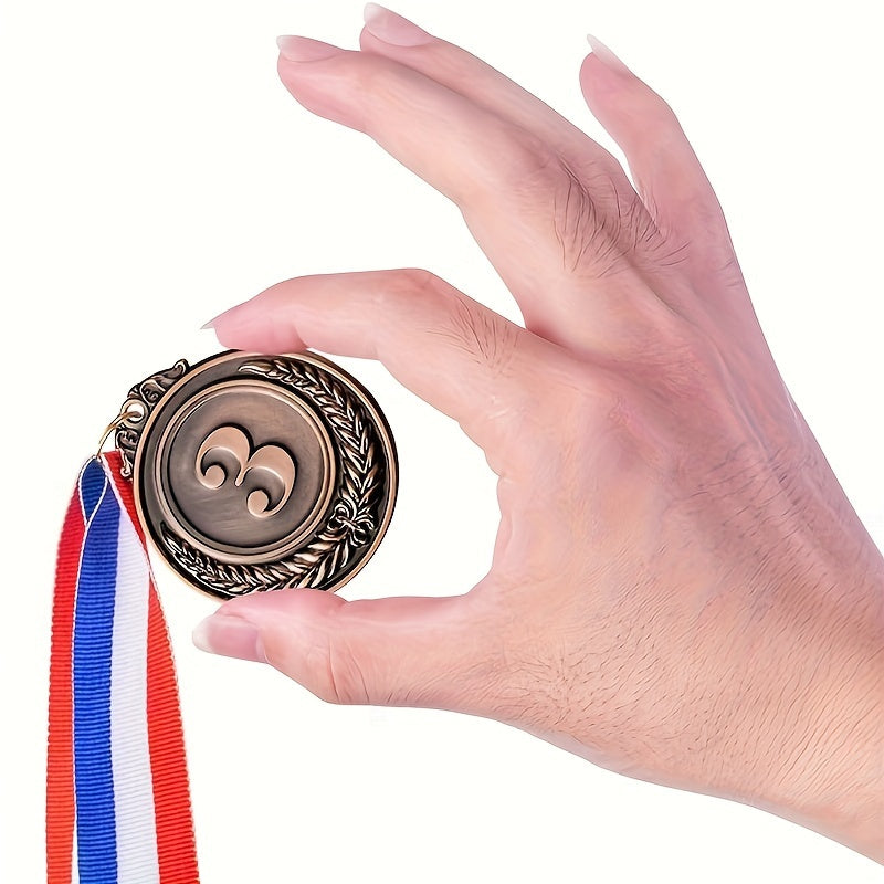 Marafon tadbirlari, maktab sport musobaqalari, basketbol, futbol va badminton uchun 24 ta metall sport musobaqasi medallari to'plami, osish teglari va kuboklar bilan birga.