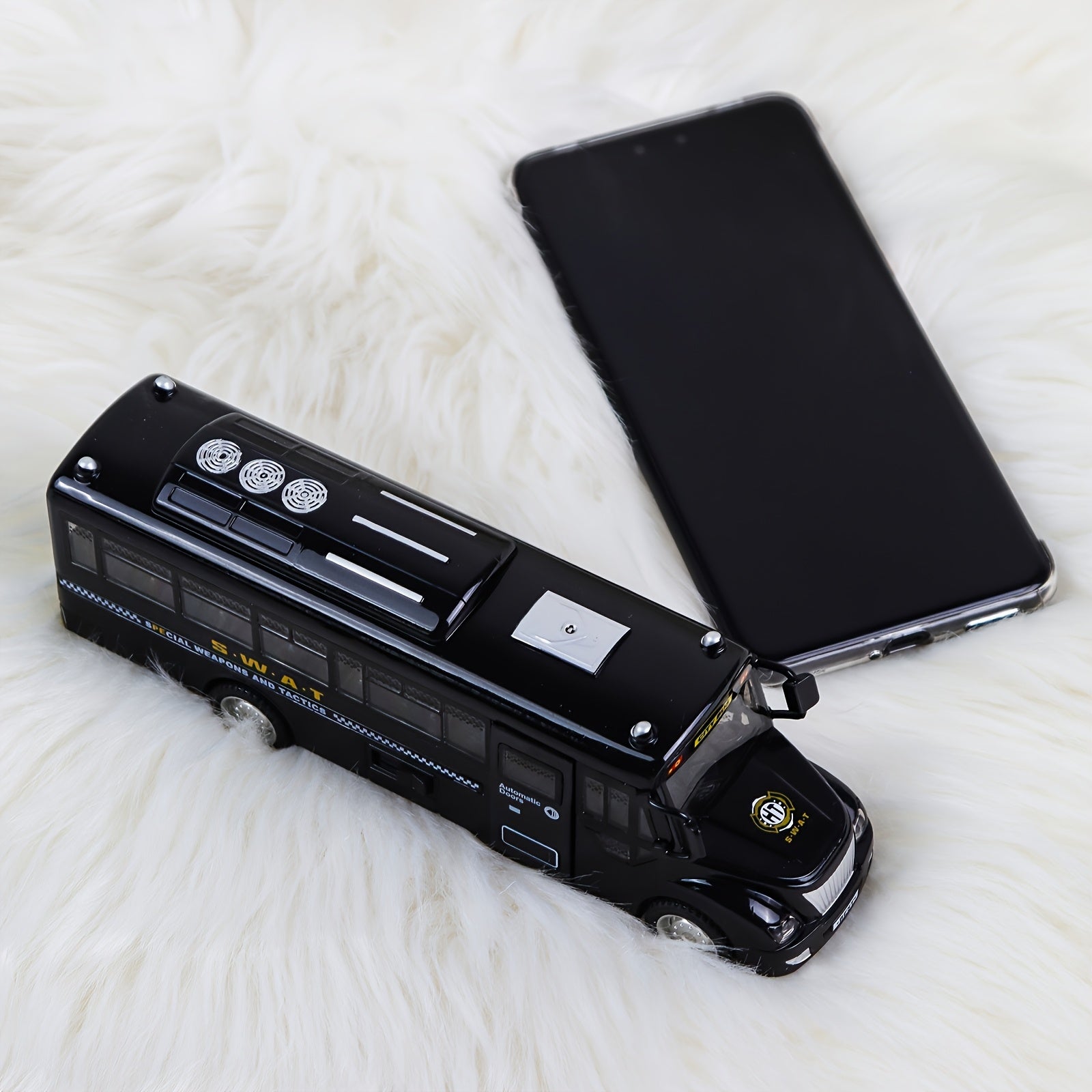 Set de coches de juguete de plástico para niños con luces intermitentes y sonido realista para mayores de 3 años