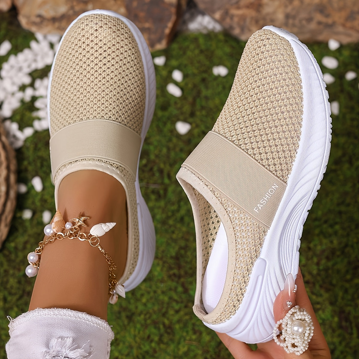 Women's Slip-On Sandals with Breathable Mesh, Flat, White Indoor Outdoor