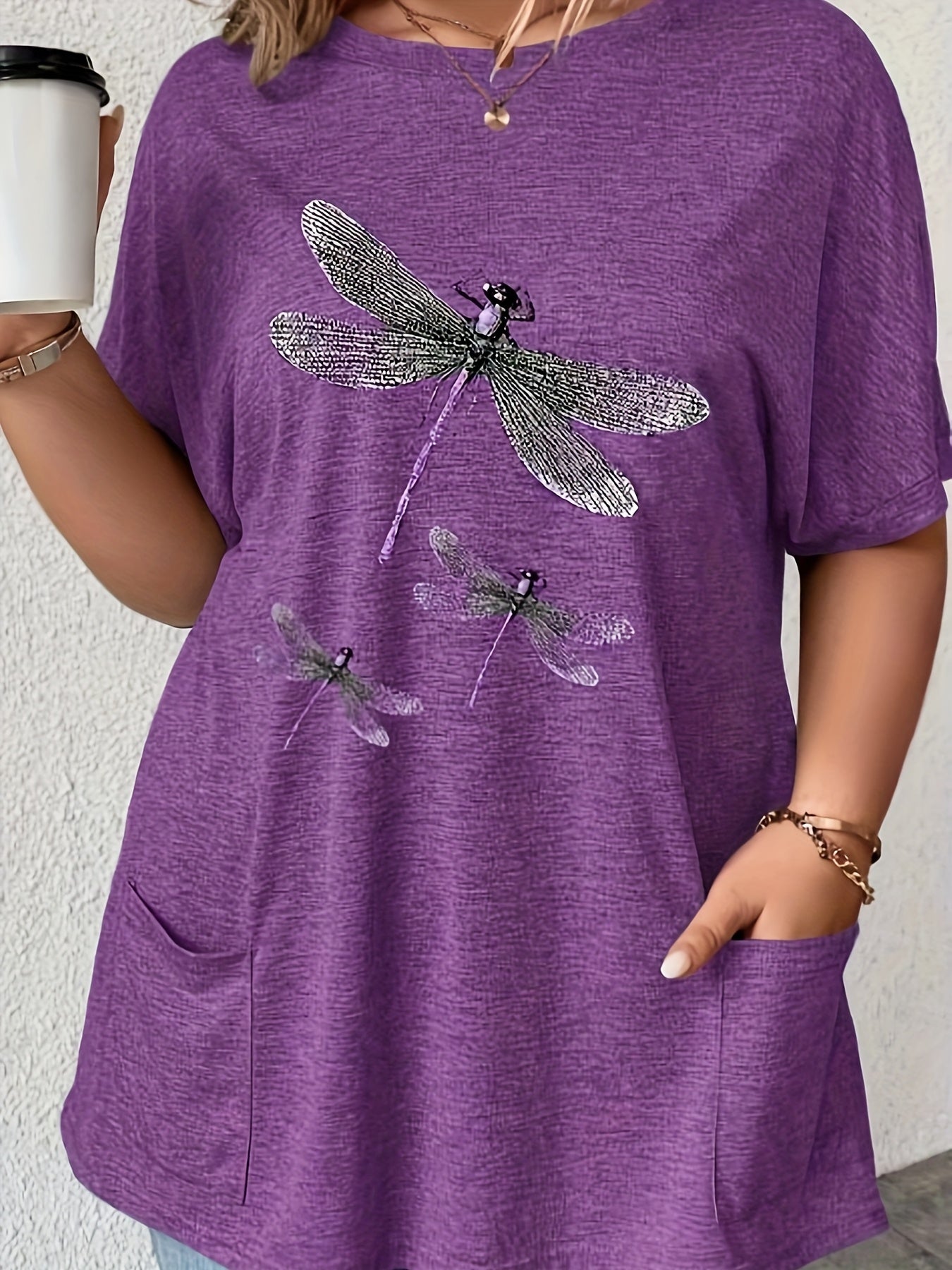 Plus Size Women's T-Shirt with Dragonfly Print Crew Neck Short Sleeves Pockets Polyester Blend