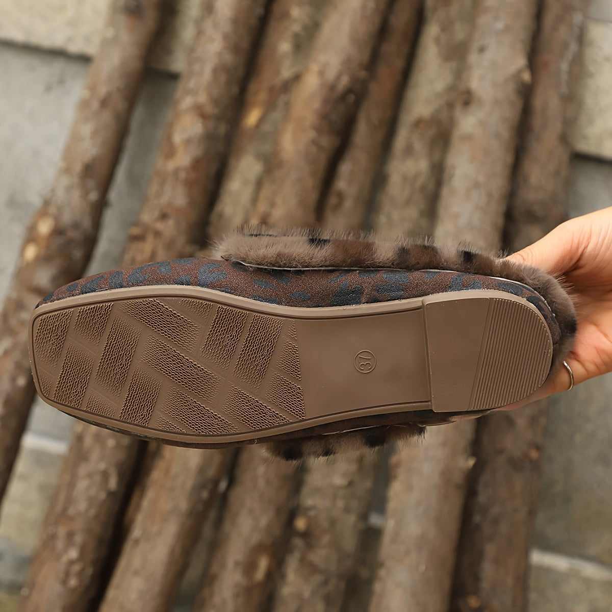 Women’s Leopard Print Plush Slippers Warm Faux Fur Indoor Shoes