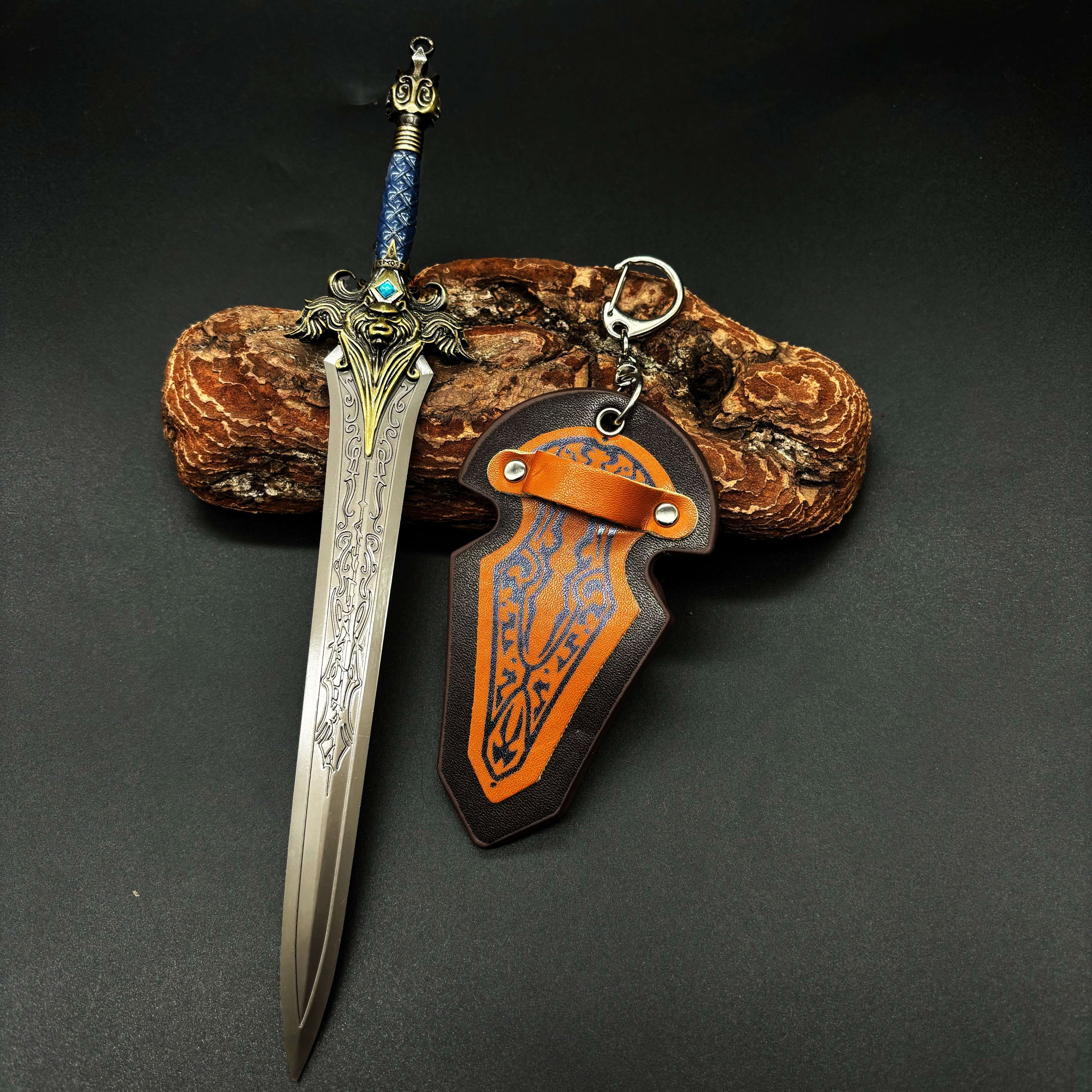 Metal Sword Keychain Retro Design Faux Leather Collectible Zinc Alloy Gift