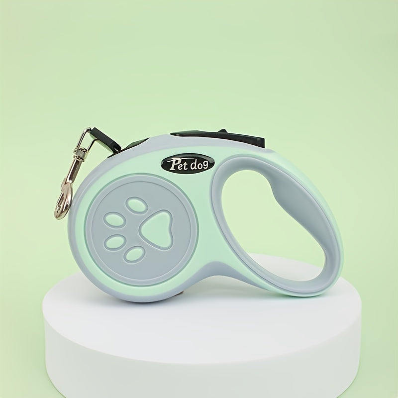 Прочный полиэстеровый выдвижной поводок для собак с дизайном в виде следов лап, идеален для собак. Легко использовать и хранить.