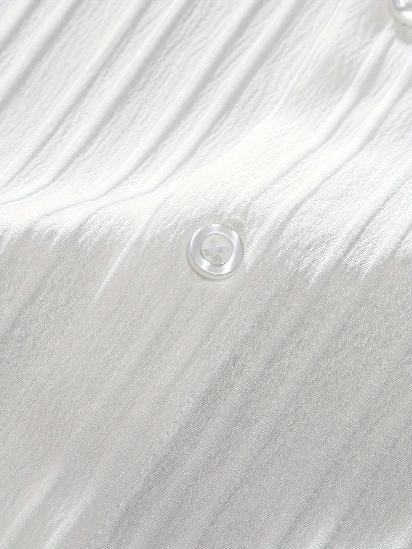 Katta o'lchamdagi erkaklar yozgi tasodifiy kiyim: turli xil ko'ylak va chiroyli plyaj ta'tili uslubi uchun tortishishli shimlar.