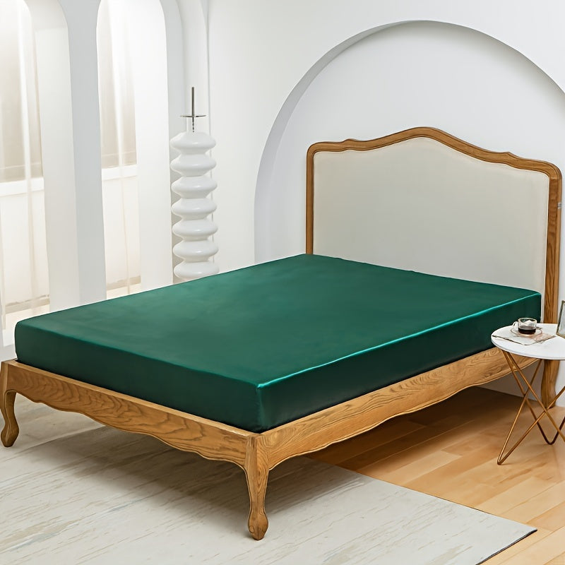 Silky Soft 100% Polyester Satin Bed Sheet for All Seasons Light Luxury Pilling-Resistant Queen Size