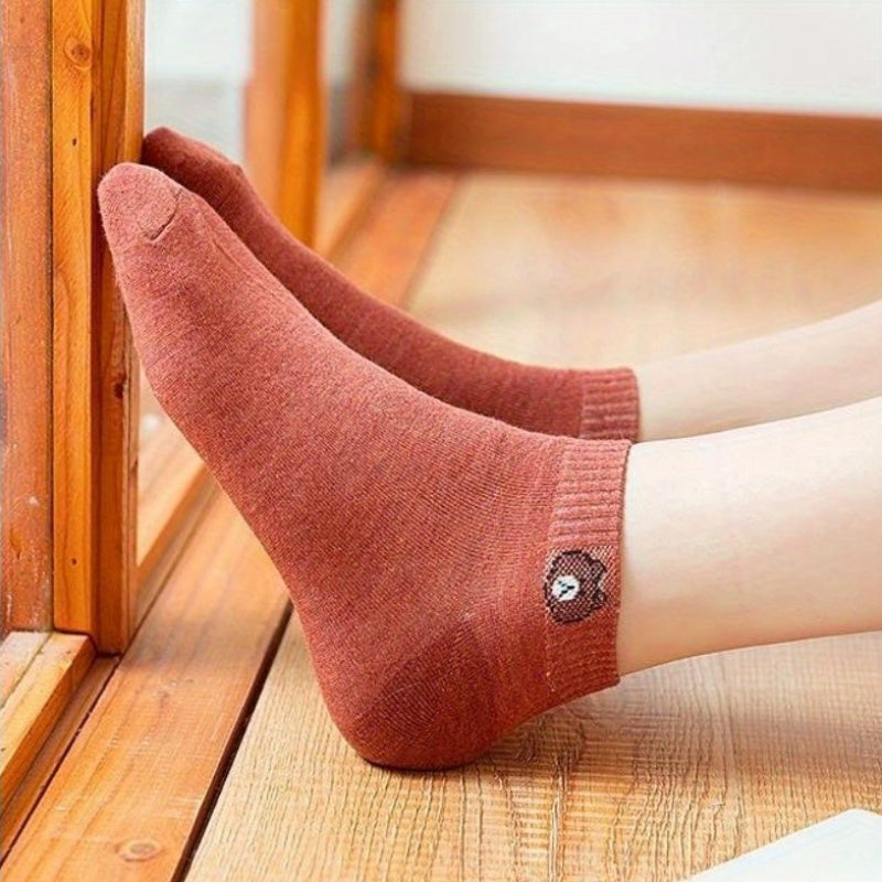 10 Pairs Women's Knit Ankle Socks with Cartoon Bear Design for Spring Autumn Outdoor Sports