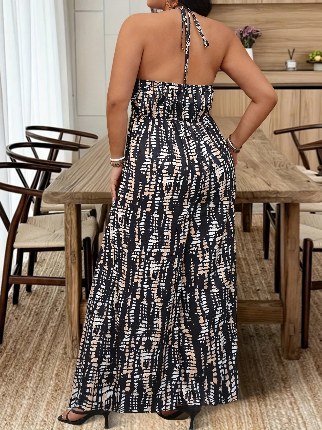 Plus Size Women's V-Neck Ruffled Sleeveless Jumpsuit Black White Herringbone