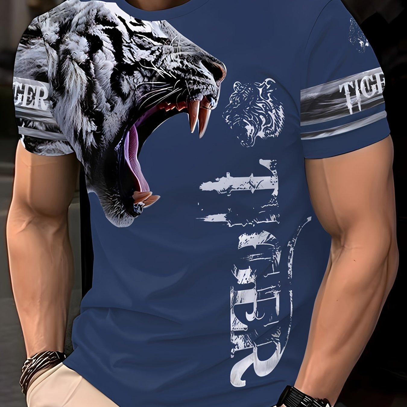 Erkaklar uchun tasodifiy yengsiz futbolka.