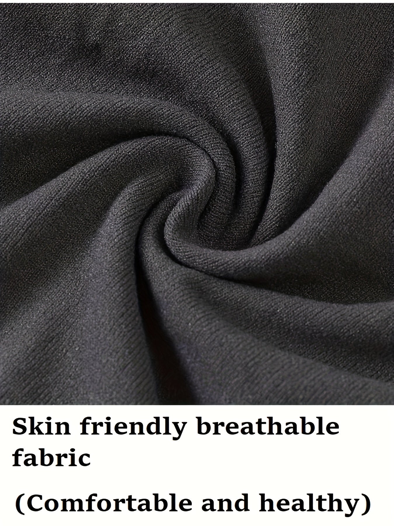 12 dona erkaklar uchun tikuvsiz boxer brieflar qizil, qora, ko'k va oq ranglarda "MUNAFIE" printi bilan. S va M o'lchamlari mavjud. Har kuni qulaylik uchun nafas oladigan, tez quriydigan, cho'ziluvchan mato.