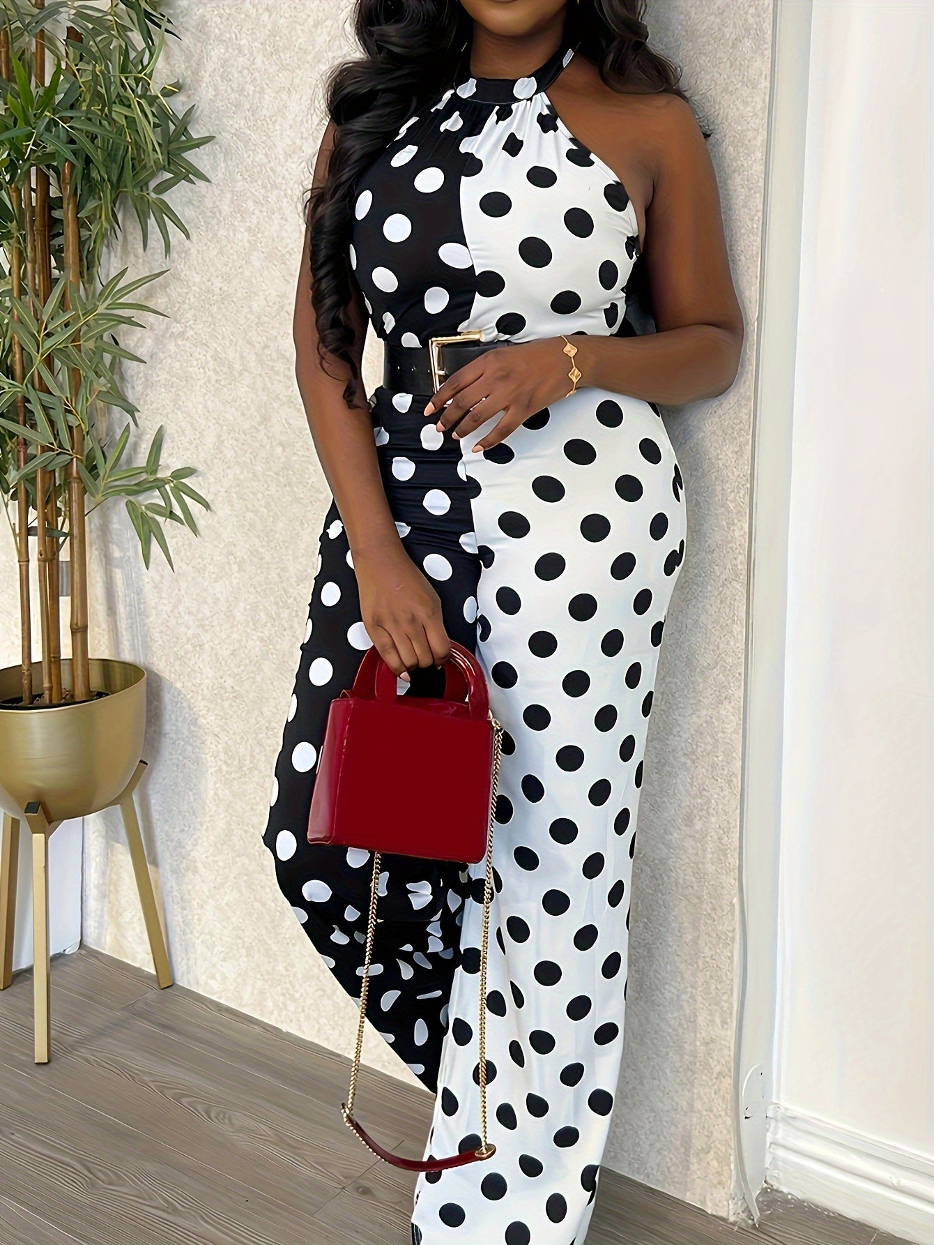 Ayollar uchun jumpsuit, halter bo'yin, polka nuqta, kontrast rangli blok, barcha mavsumlar uchun moda