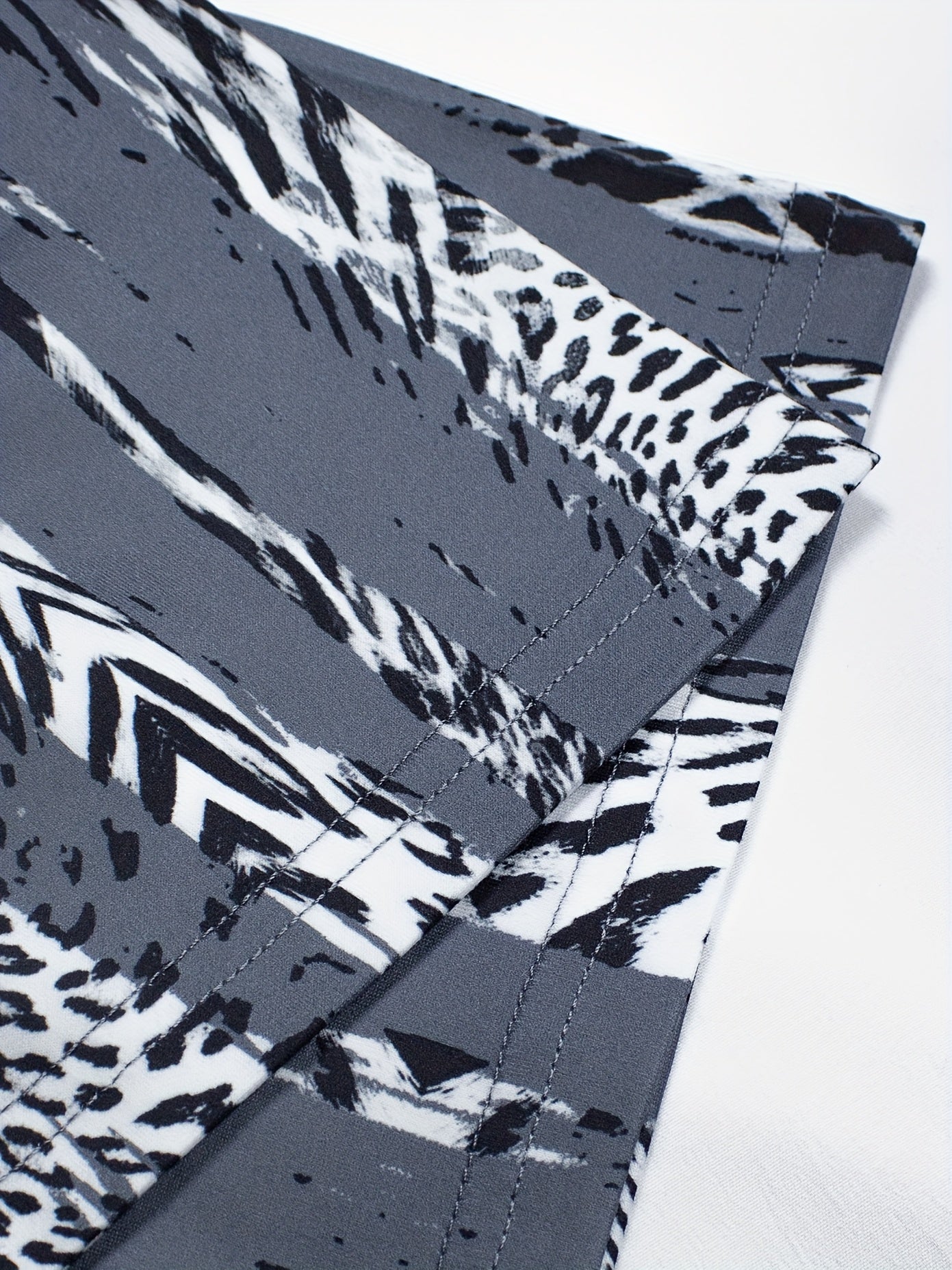 Plus Size Women's Short Sleeve T-Shirt Ethnic Print Faux Two-Piece Bow Ring