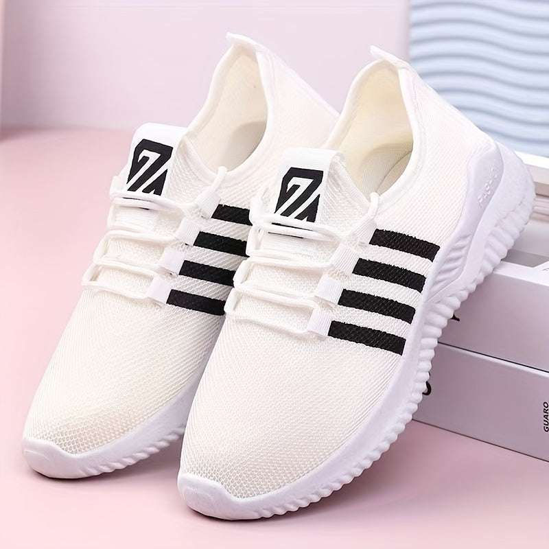 ayollar uchun nafas oluvchi sport yugurish poyafzallari - engil oq sneakers