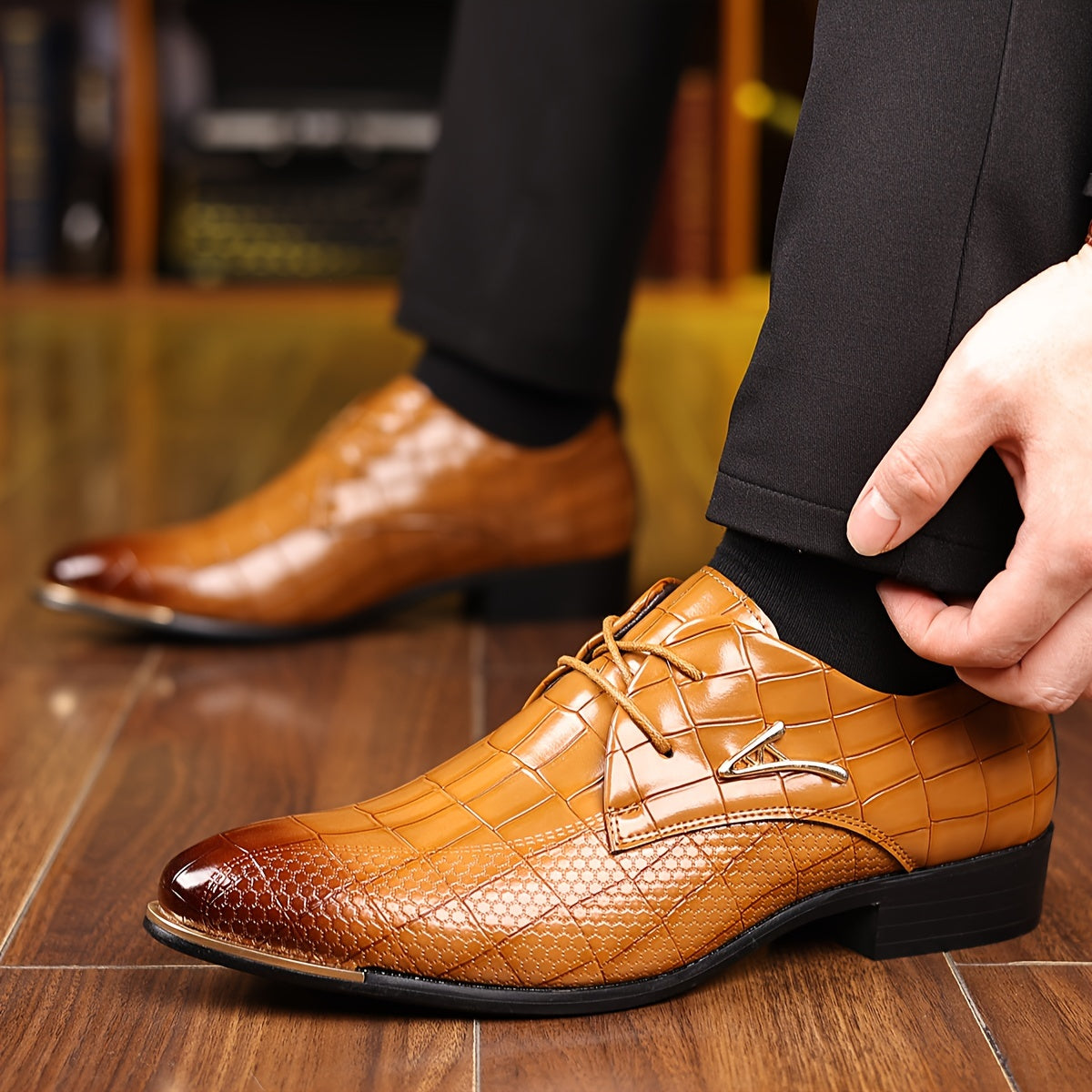 Men's Formal Dress Shoes Leather Pointed Toe Low Top Lace-Up Oxfords for Business Weddings and Casual Wear