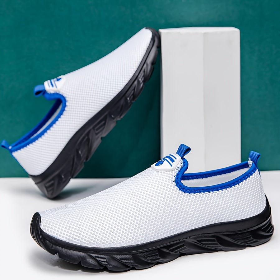 Plus-Size Casual Sports Shoes for Men and Women Mesh Slip-On Low Top All-Season