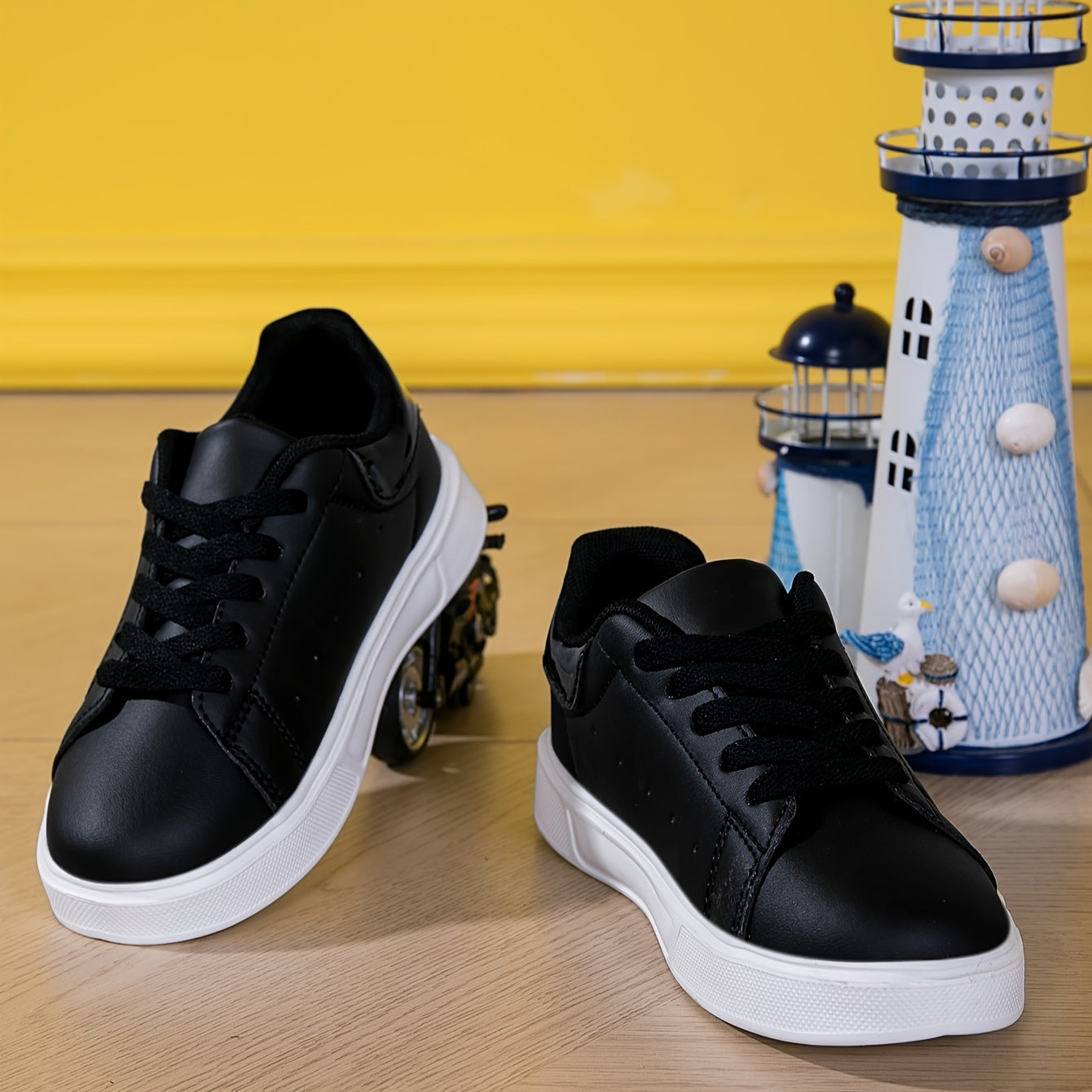 Boys All-Season Lace-Up Sneakers Breathable Non-Slip Casual Running Shoes