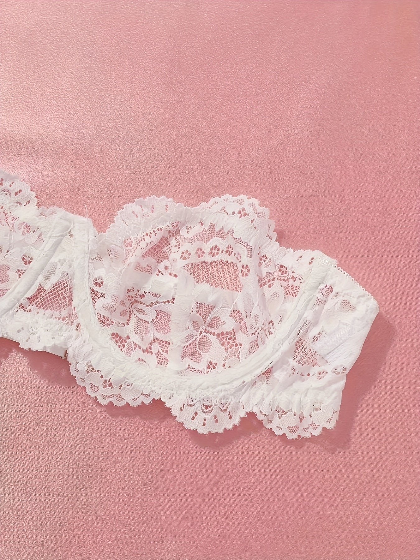 Women’s French Style Lace Lingerie Set Floral Pattern No Chest Pad Drop Waist Briefs