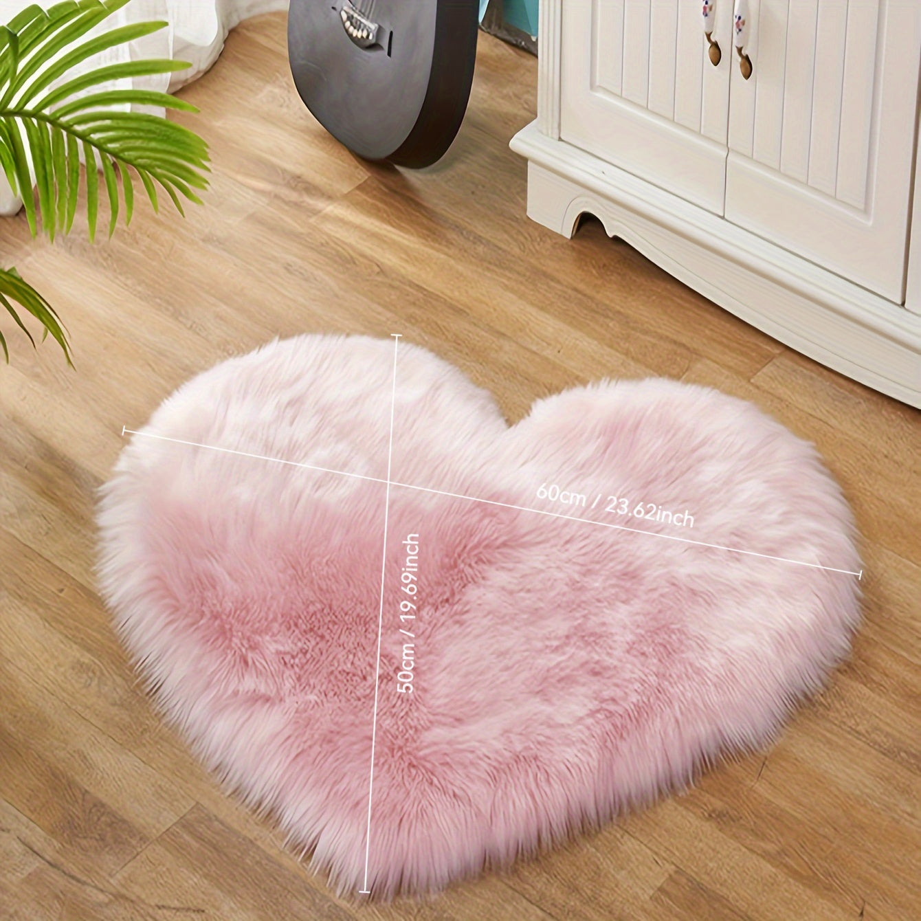 Pink Heart-Shaped Plush Faux Sheepskin Rug for Bedroom, Vanity Chair, Home Decor
