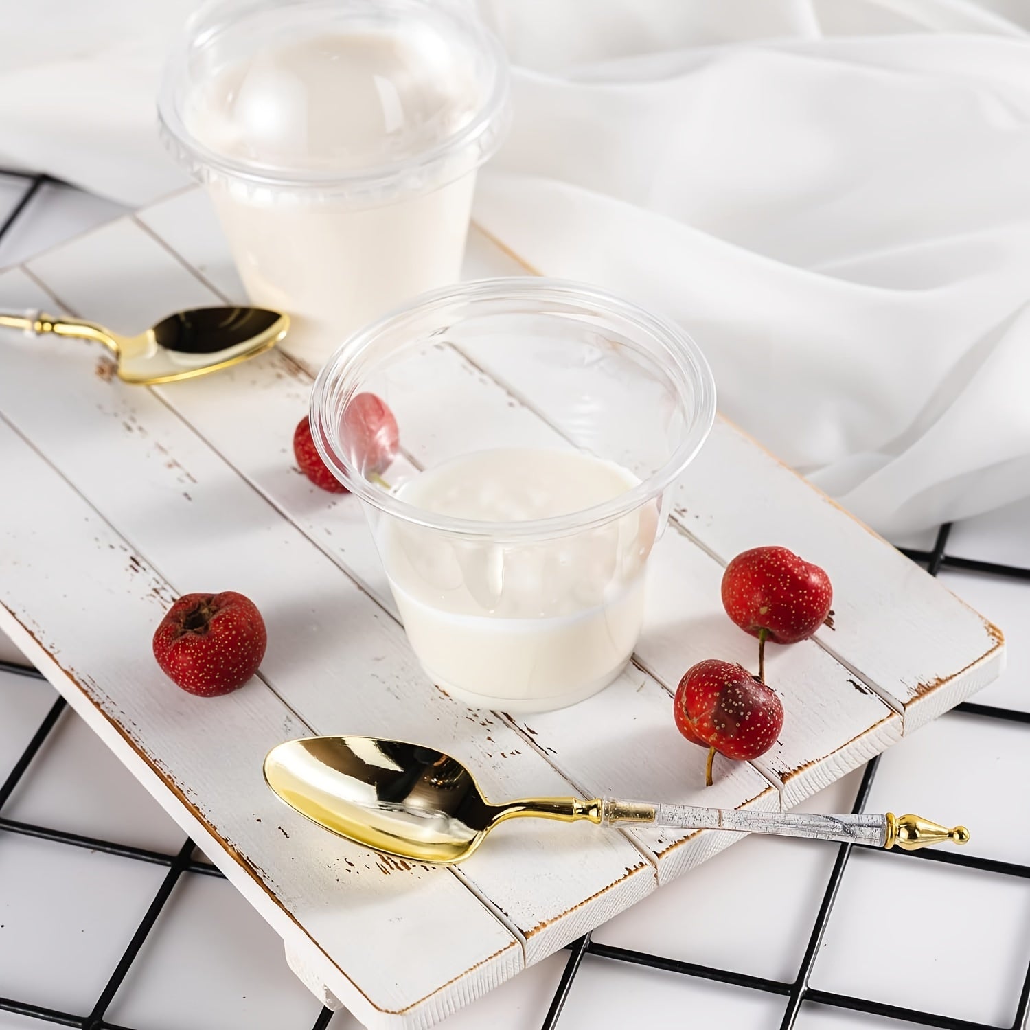 30 Clear Plastic Dessert Cups with Dome Lids for Ice Cream Pudding and Snacks Pack of 30