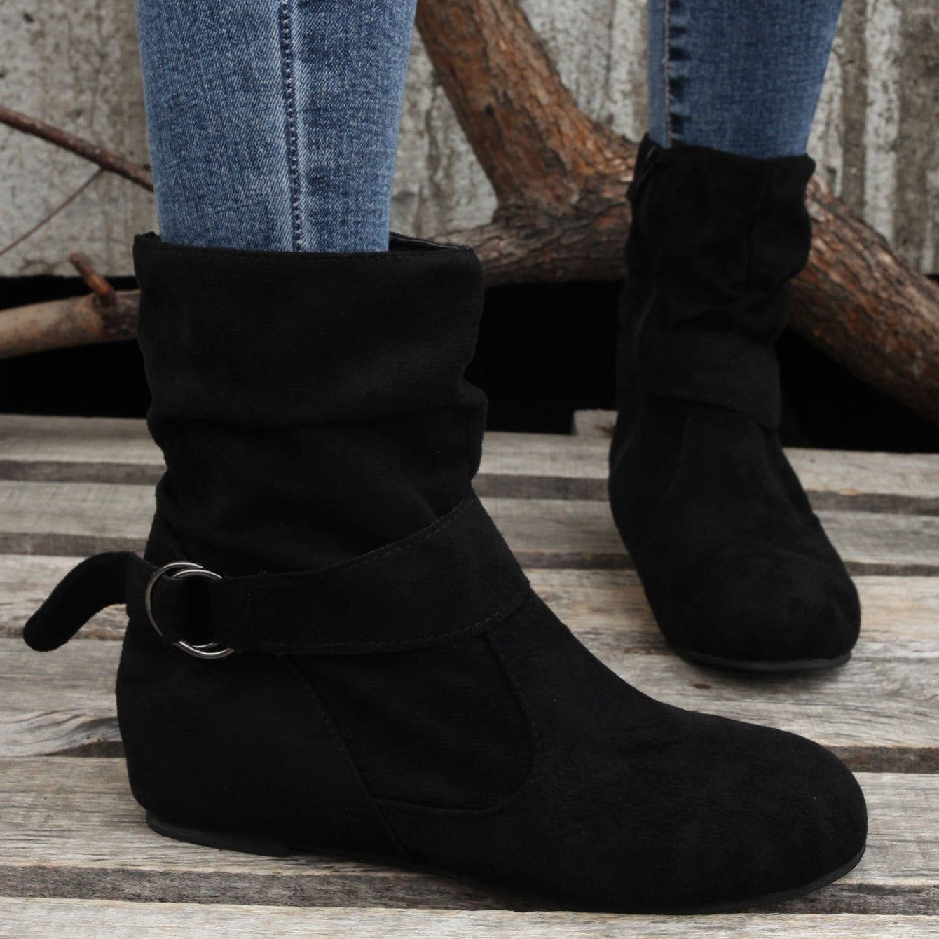 Women's Ankle Boots Solid Color Round Toe Buckle Side Zipper Outdoor Shoes