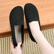 Women’s Slip-On Sneakers Breathable Fabric Lightweight Round Toe Casual Shoes