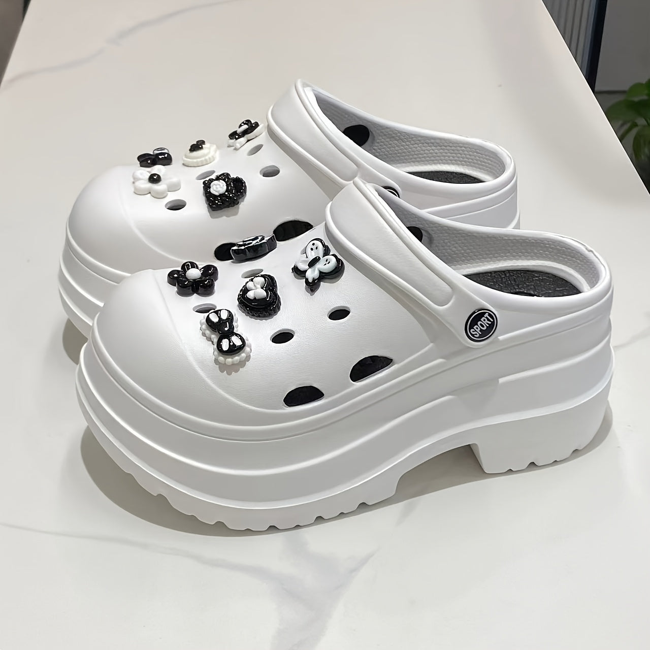 Women's Summer Fashionable Slip-On Shoes Black and White Floral Accessories