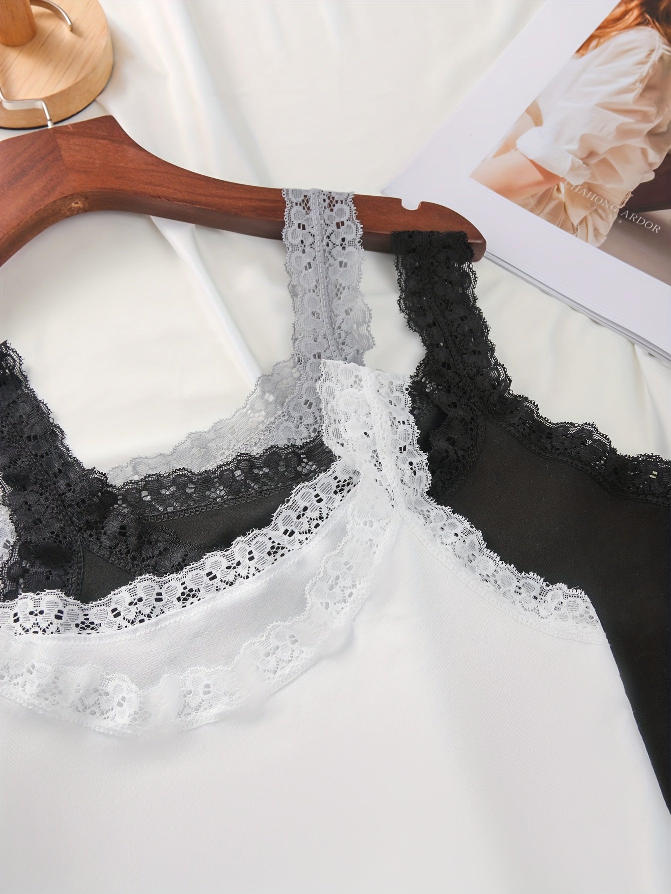 Women's Plus Size Lace Camisoles Set Slim Fit Stretchy Vests Solid Color Layering Tops