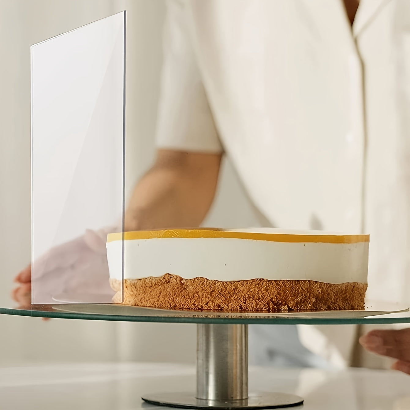 Transparent Acrylic Cake Scraper for Edges and Decorations Baking Tool