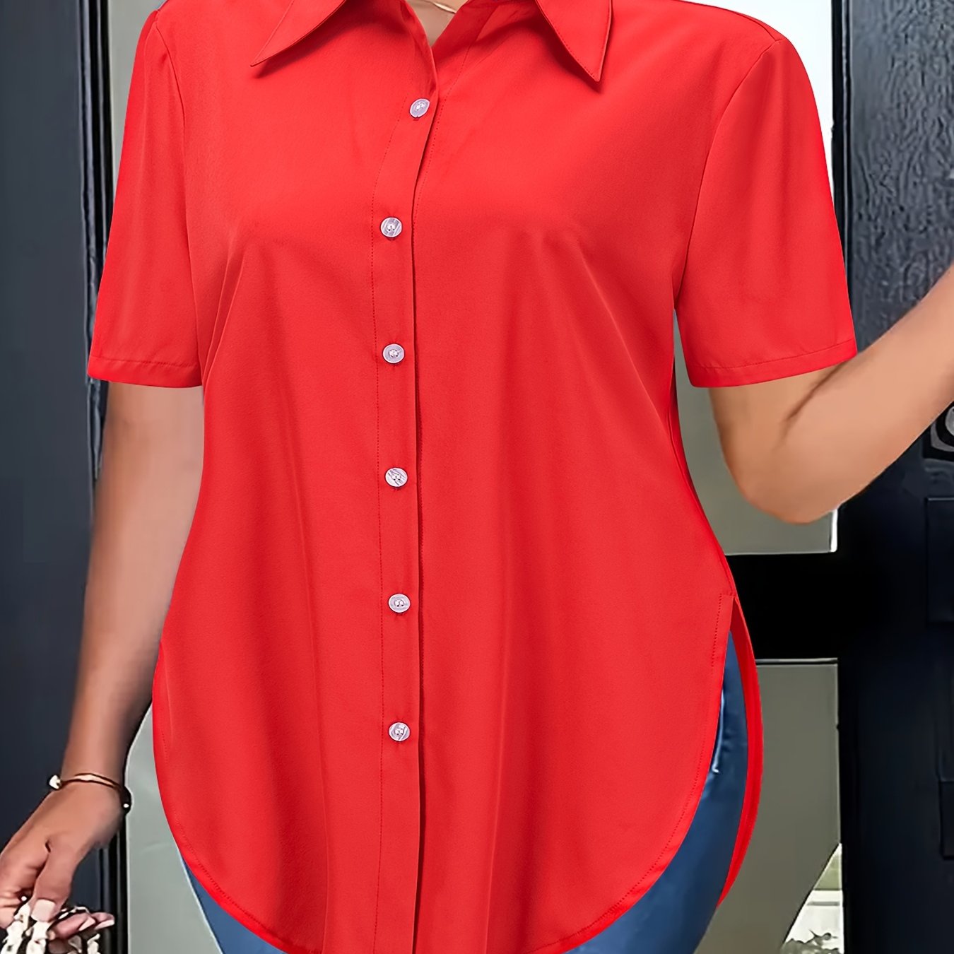 Ayollar uchun keng model polyester kundalik qisqa ko'ylak, lapel yengli ko'ylak