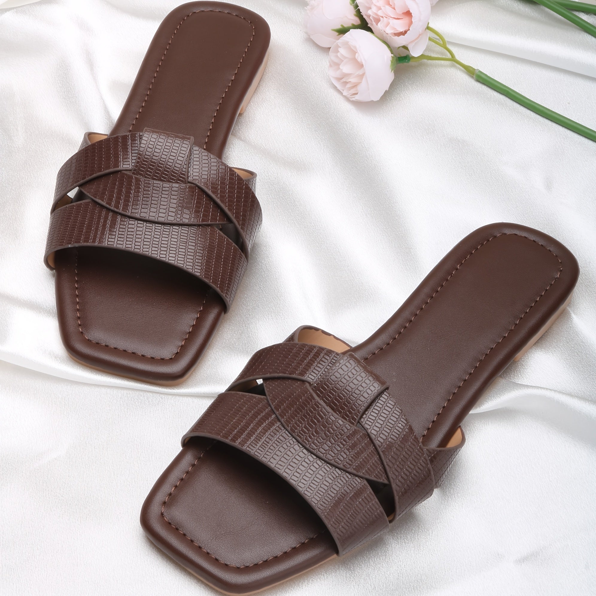 Women Summer Flat Sandals Open-Toe Casual Beach Shoes Cross Strap