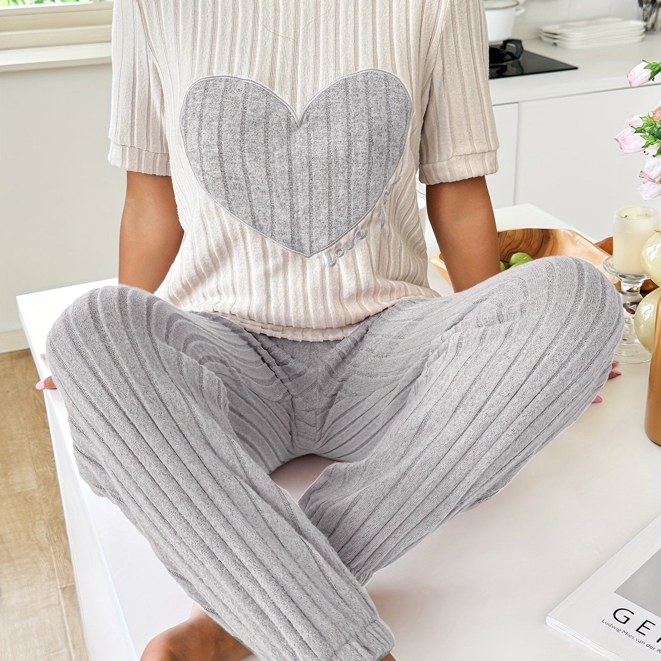 Women's Heart and Letter Print Pajama Set with Short Sleeve Top and Joggers for Summer Nightwear
