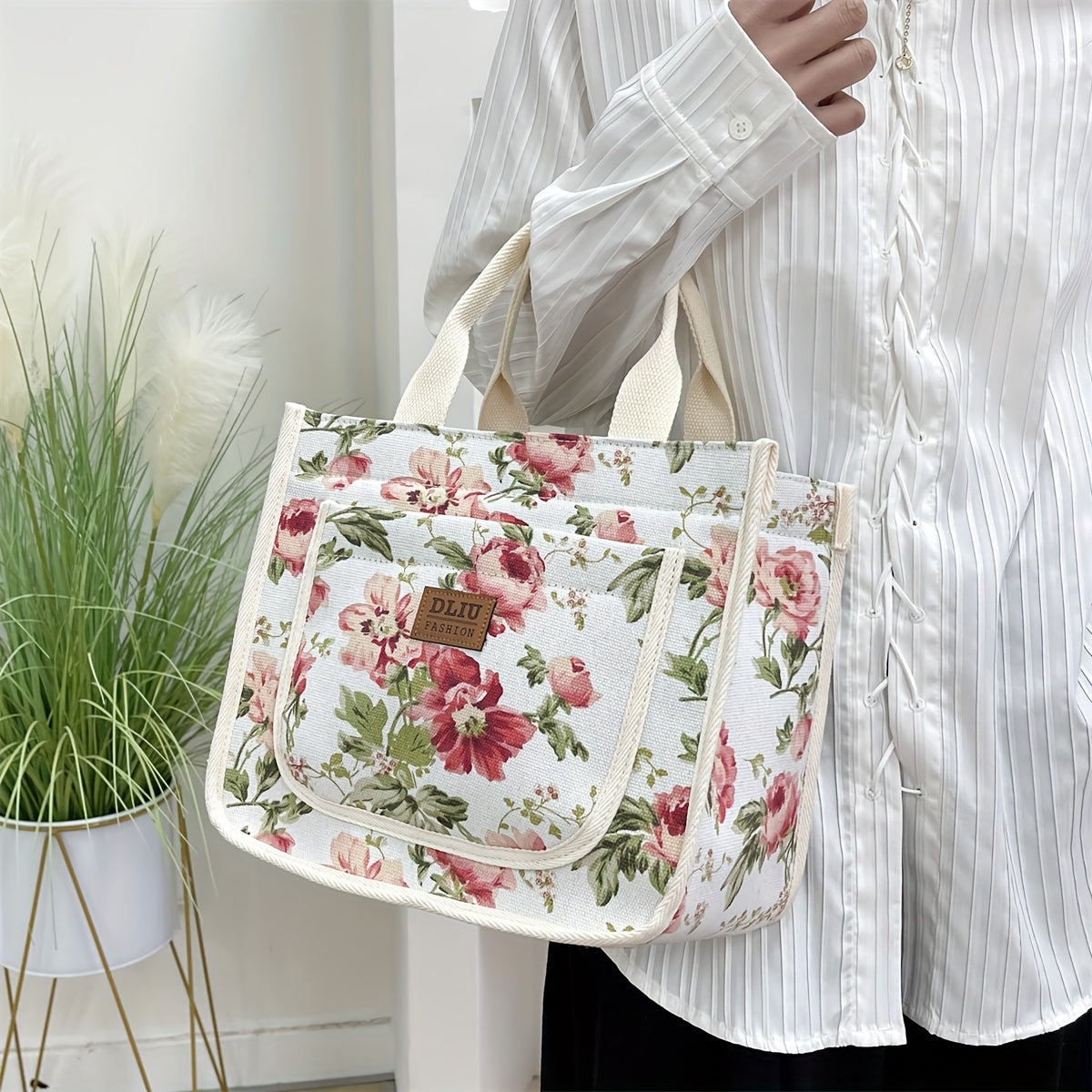 Floral Print Canvas Tote Bag with Zipper Closure and Fixed Shoulder Straps for Daily Commute Black Beige Green