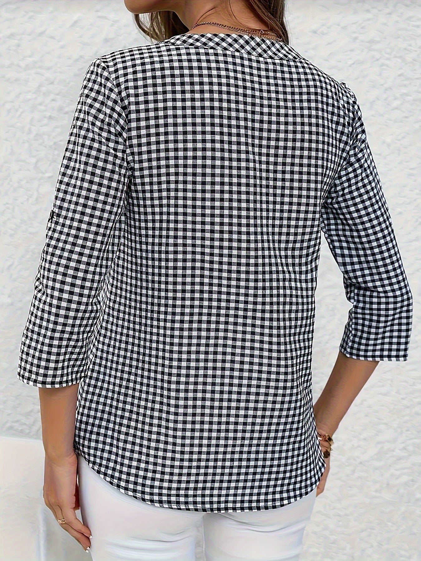 Plus Size Women's Plaid Elegant Shirt](https://assistant.openai.com/chat)