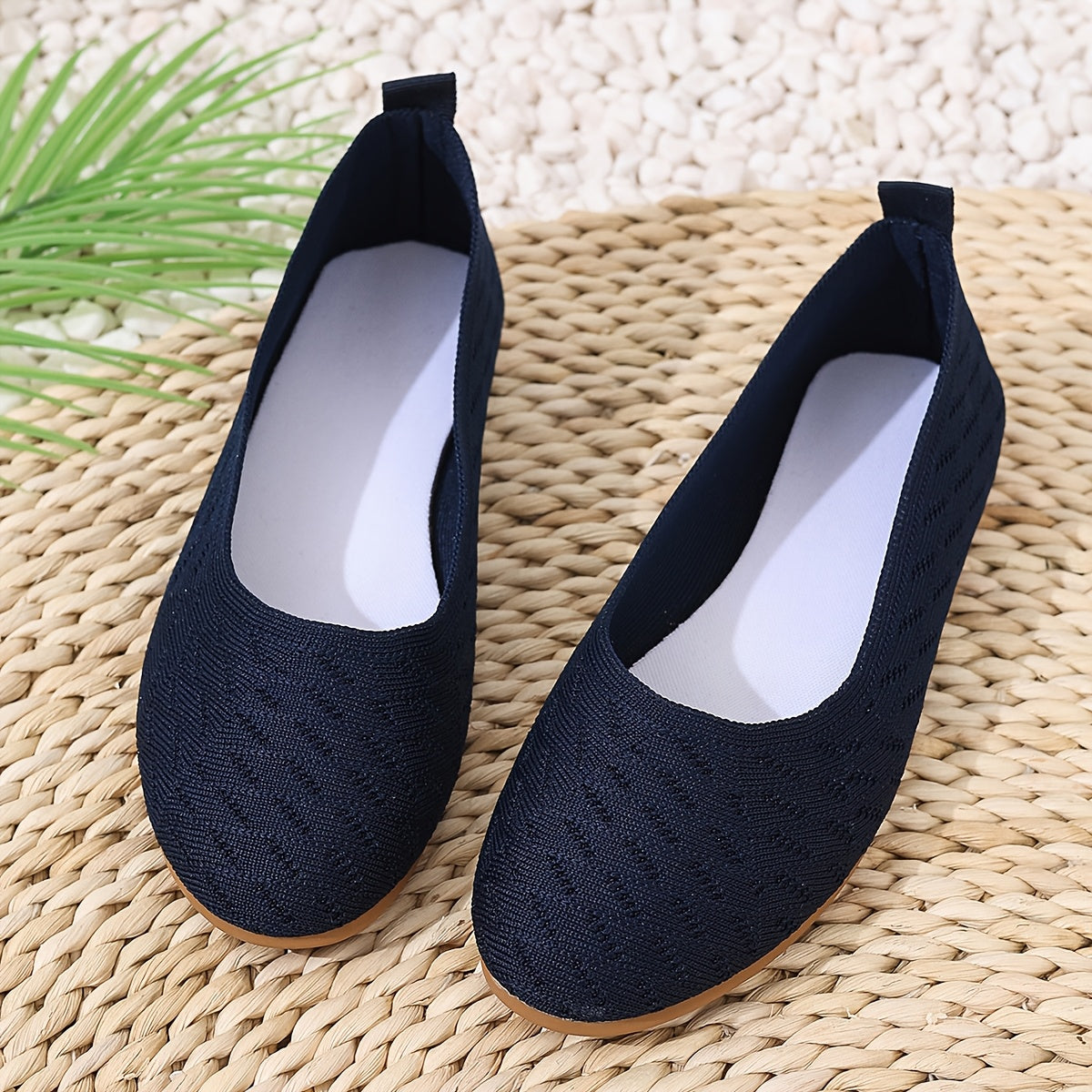 Women's Slip-On Flat Shoes Round Toe Breathable Fabric Casual All-Season